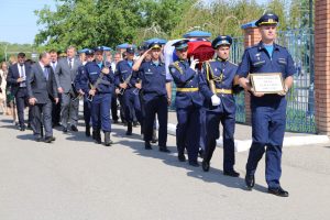 Церемония захоронения красноармейца Бочарникова Ивана Сергеевича в г.Камызяк